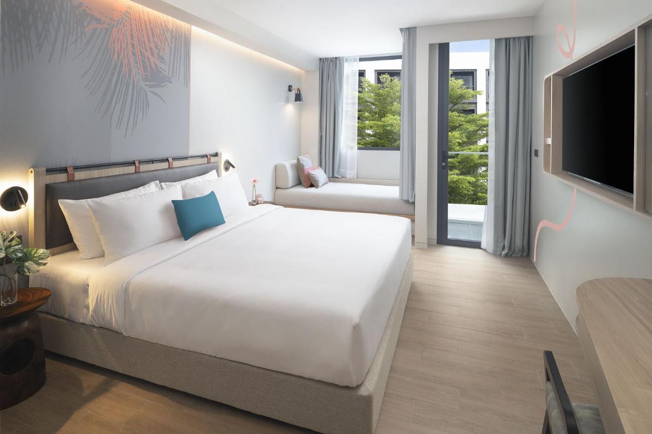 Jonox Phuket Karon Hotel Buitenkant foto