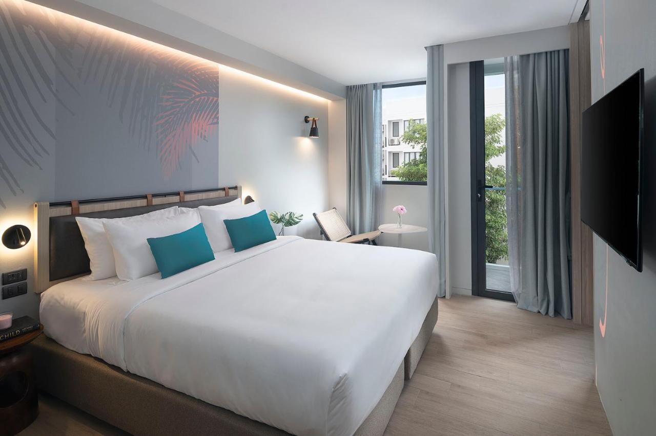 Jonox Phuket Karon Hotel Buitenkant foto